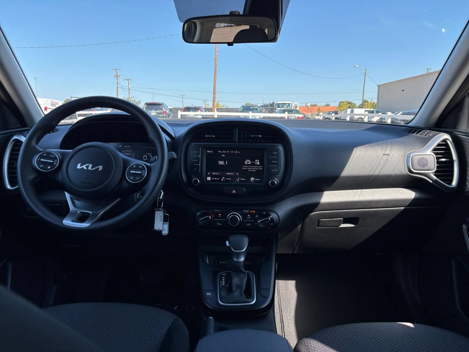 Used 2025 Kia Soul LX w/ LX Technology Package FWD image 30