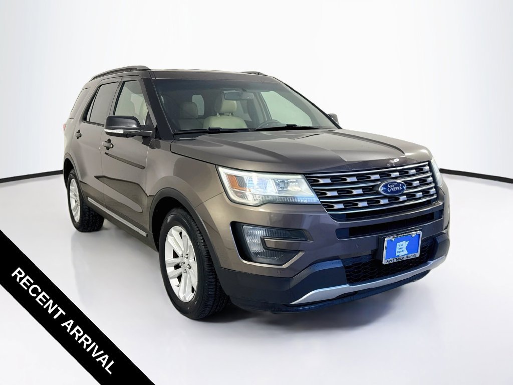 Used 2016 Ford Explorer XLT w/ Equipment Group 202A