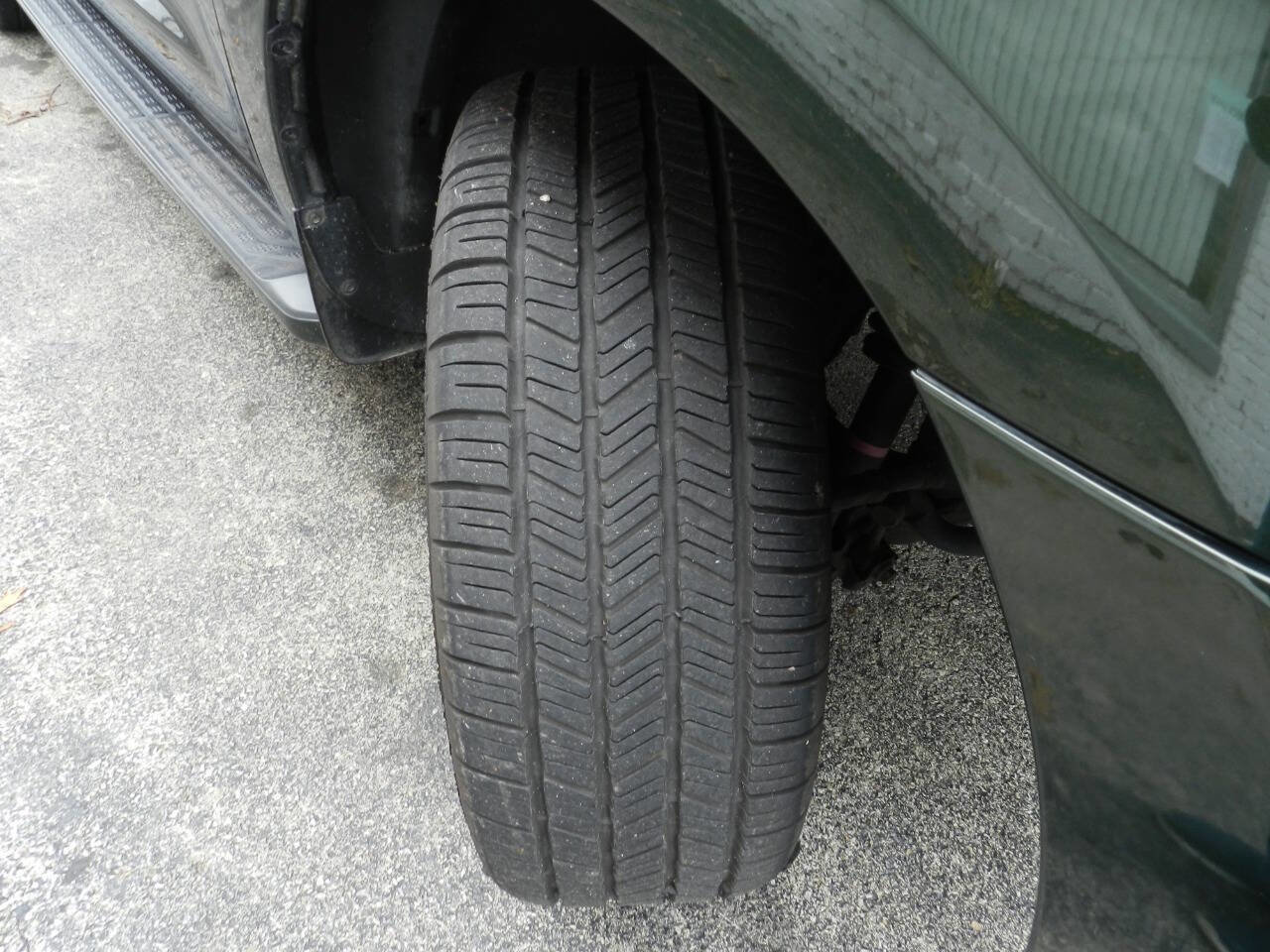 Used 2010 Toyota Sequoia Limited image 23