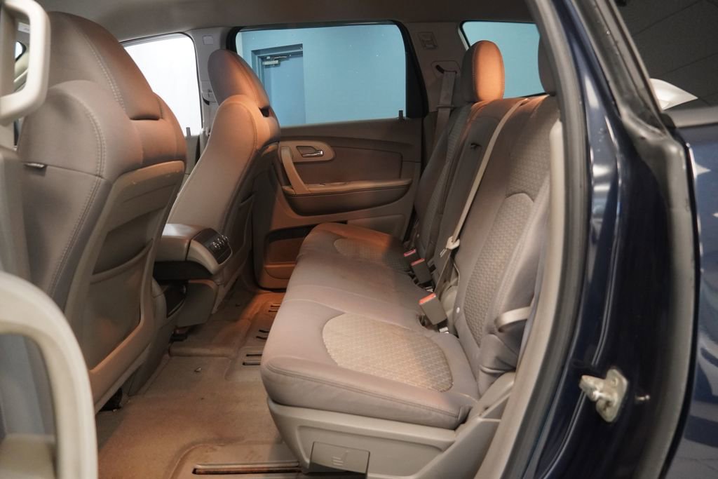 Used 2012 Chevrolet Traverse LS image 26