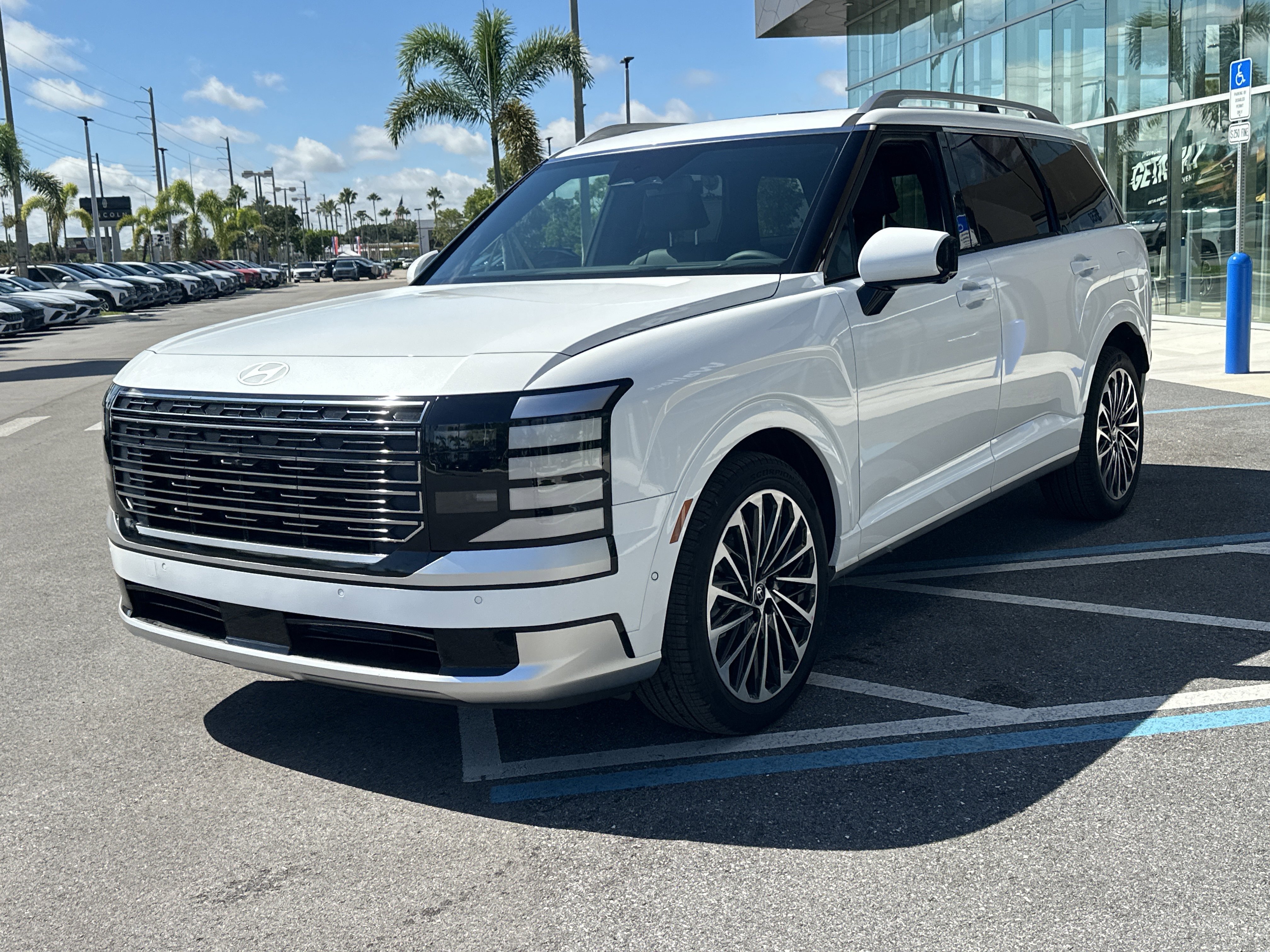 New 2026 Hyundai Palisade Calligraphy image 2
