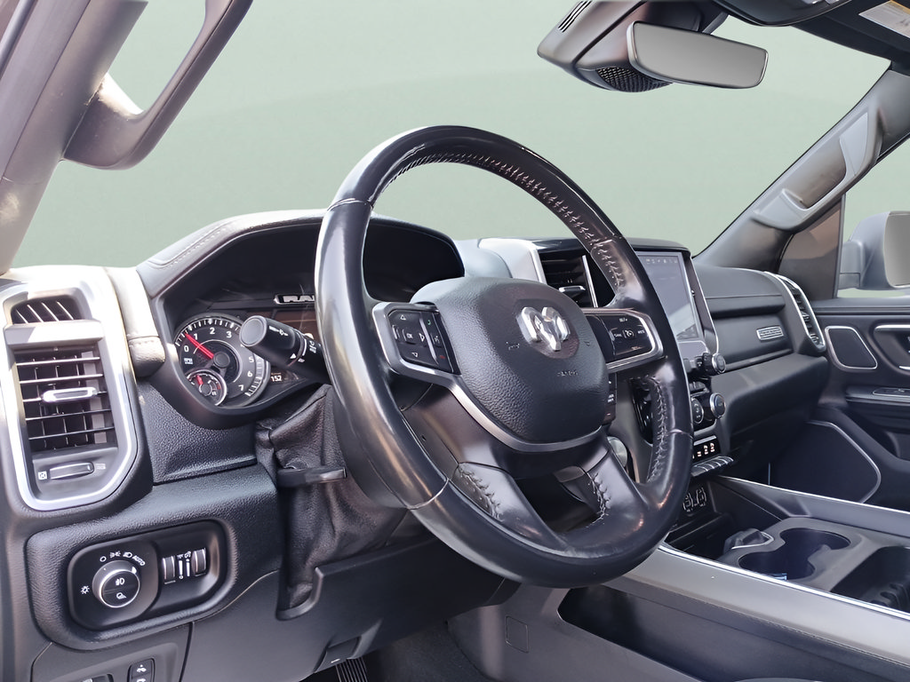 Used 2022 RAM 1500 Laramie AWD/4WD image 14