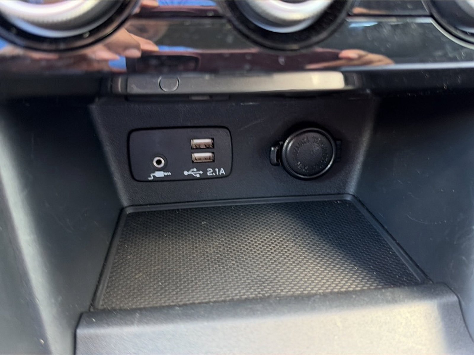 Used 2023 Subaru Forester Premium AWD/4WD image 40