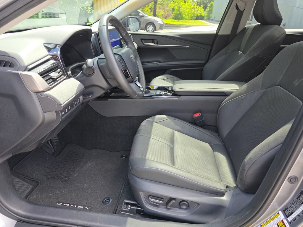Certified 2025 Toyota Camry XLE FWD image 24