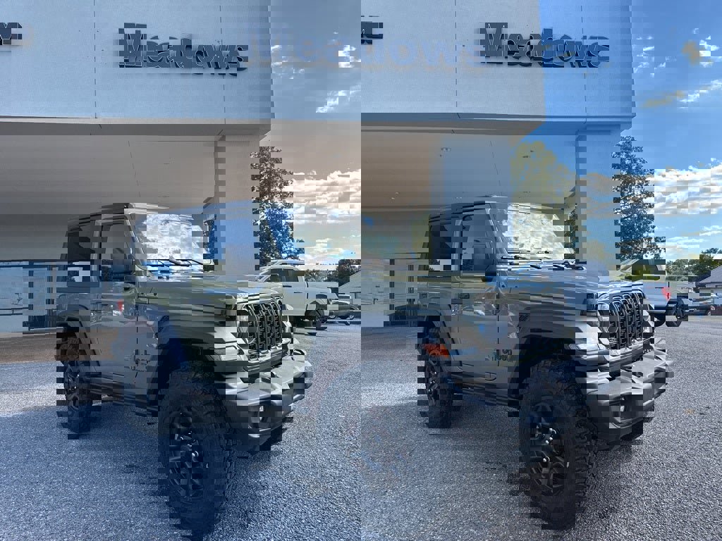 New 2025 Jeep Wrangler Sport video 1