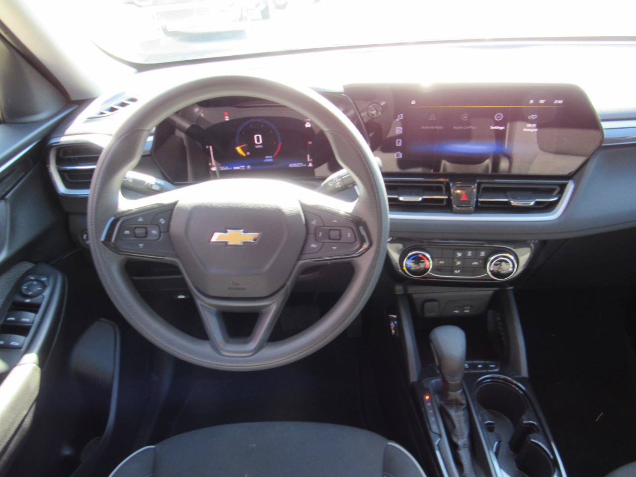 Used 2025 Chevrolet TrailBlazer LT AWD/4WD image 5