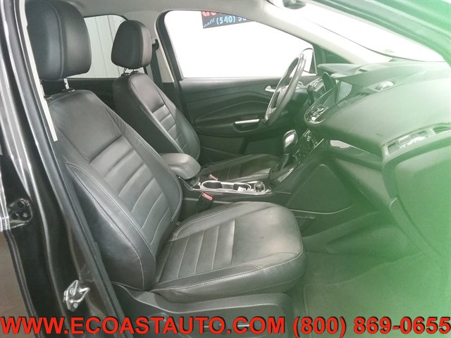 Used 2015 Ford Escape Titanium w/ Equipment Group 301A AWD/4WD image 14