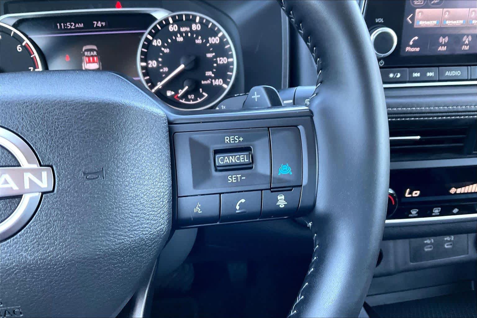 Used 2025 Nissan Rogue SV FWD image 23
