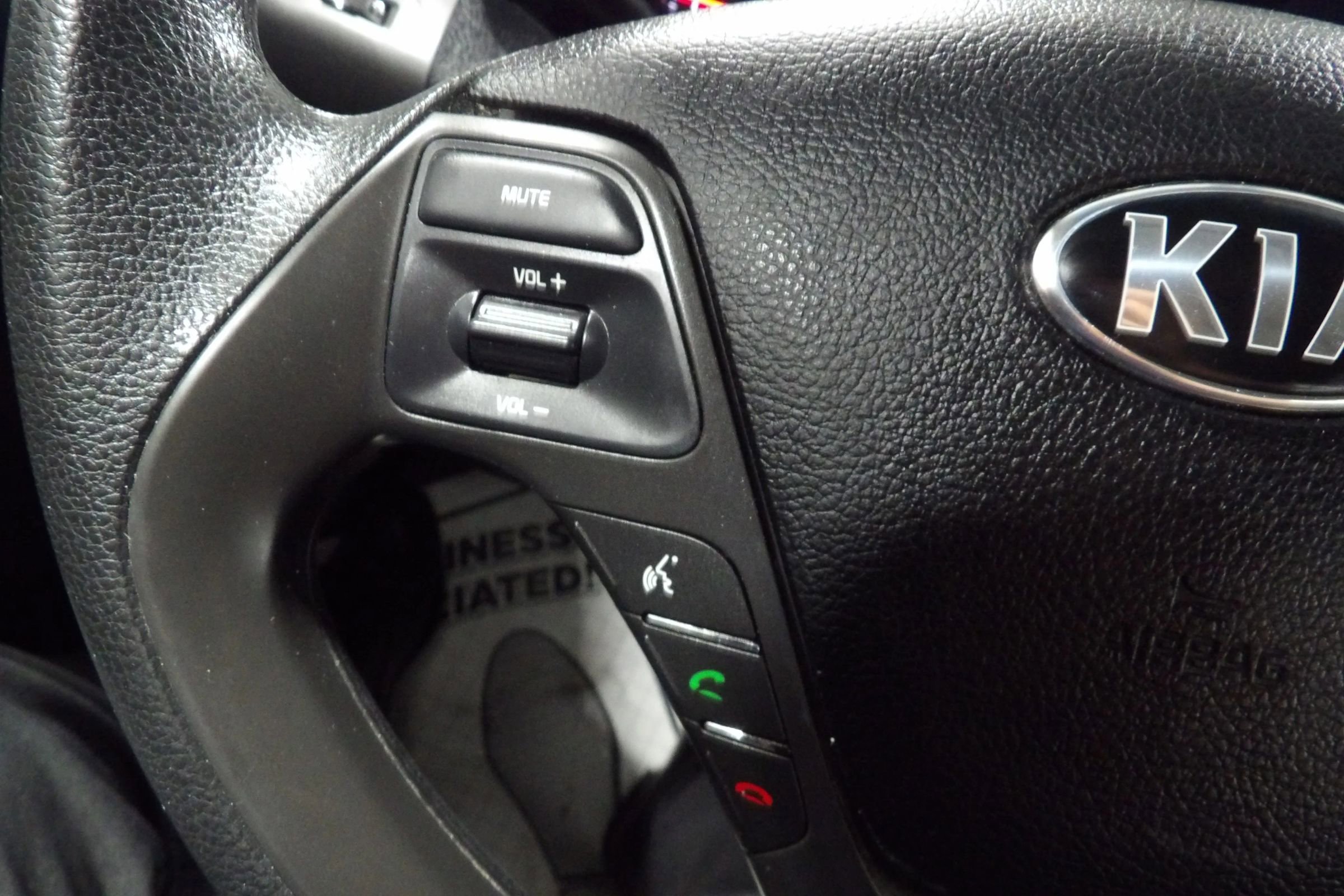 Used 2017 Kia Forte LX image 12