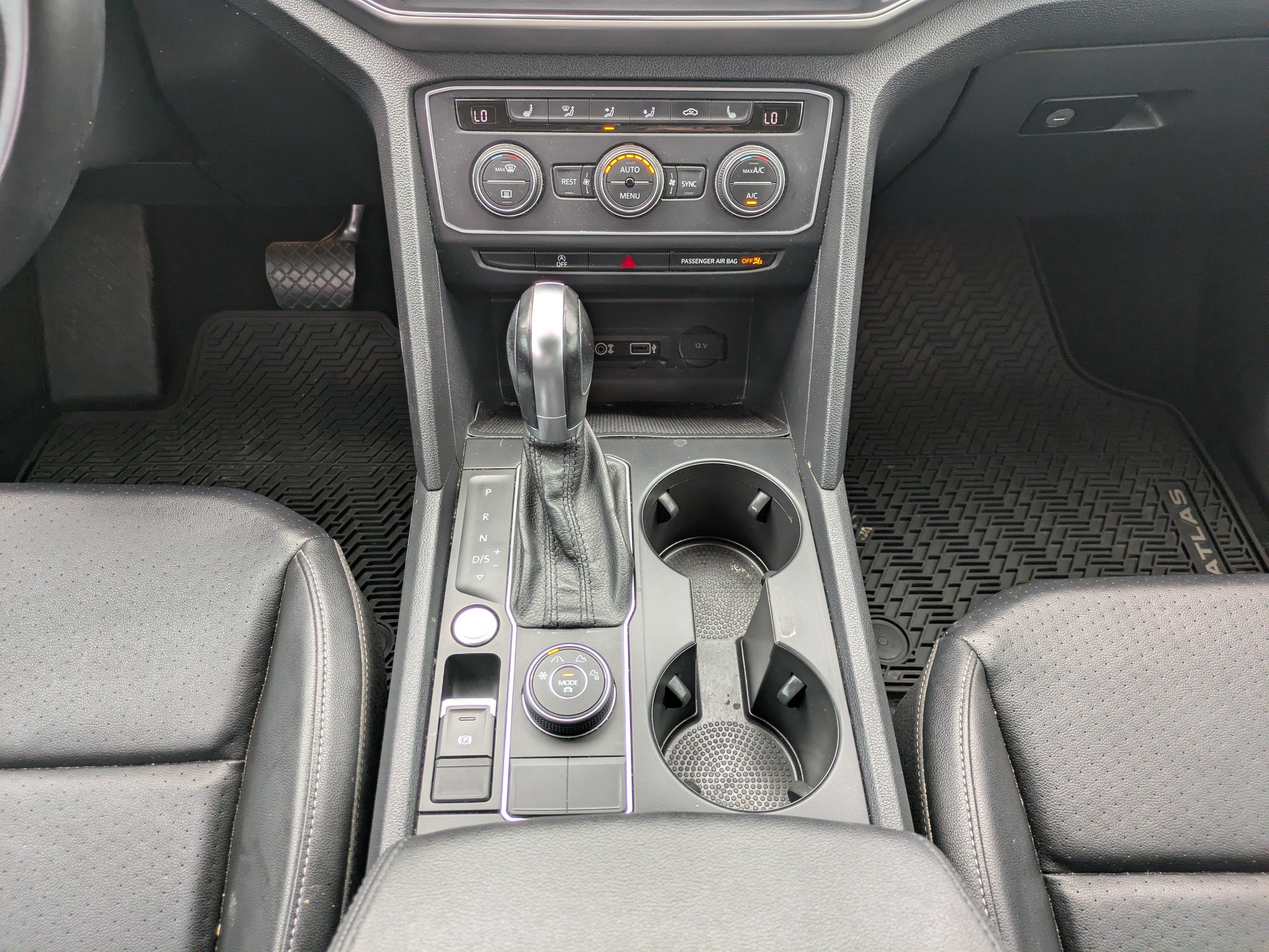 Used 2018 Volkswagen Atlas SE AWD/4WD image 18