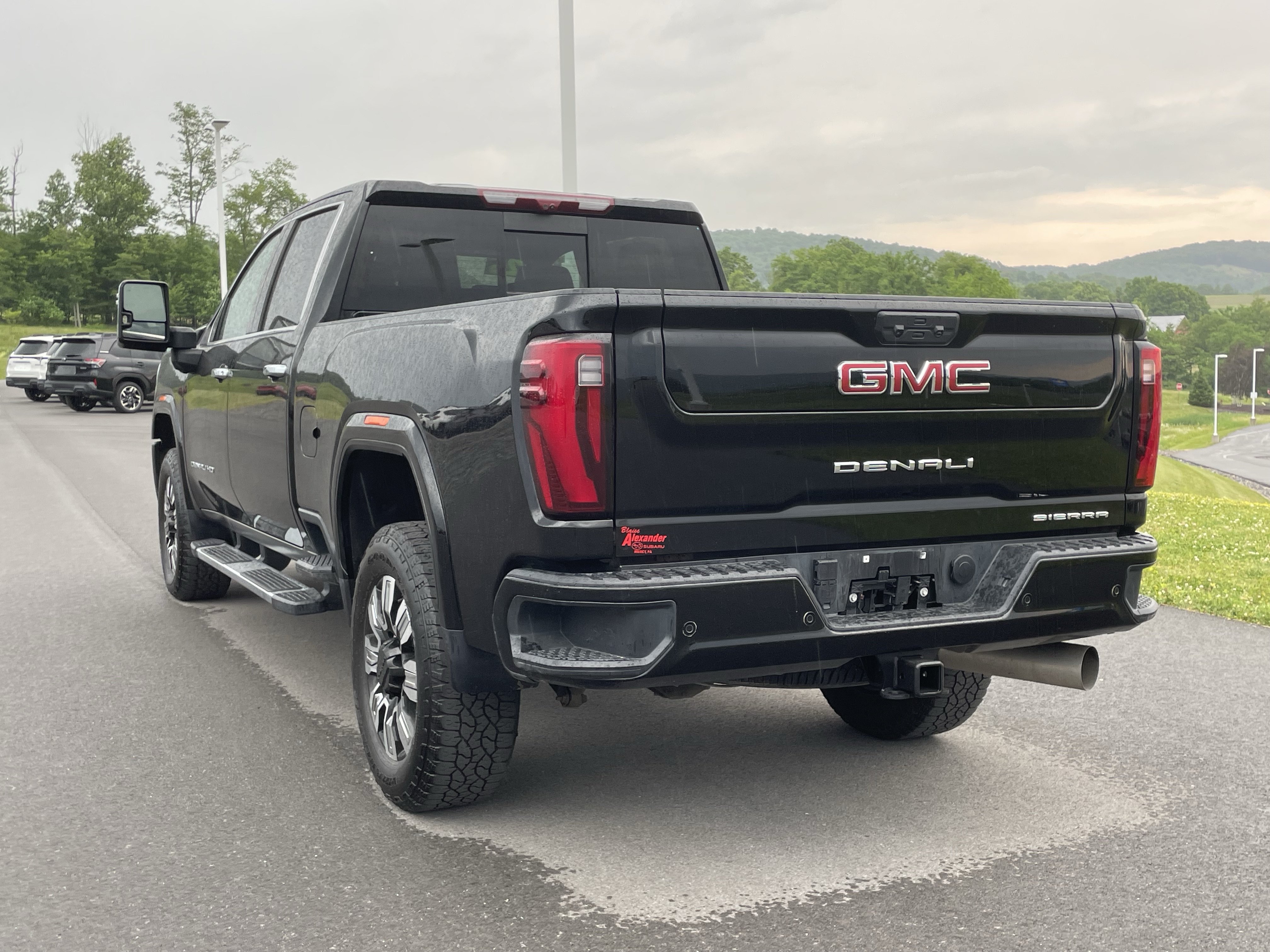 Used 2025 GMC Sierra 2500 Denali w/ Technology Package AWD/4WD image 6