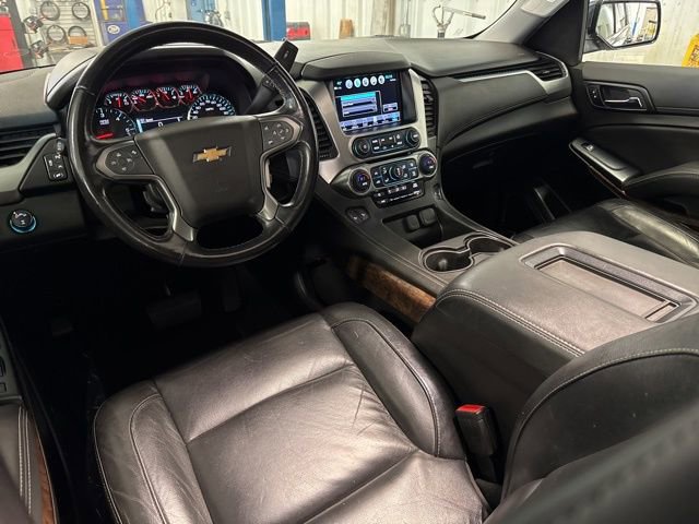 Used 2019 Chevrolet Suburban LT image 7