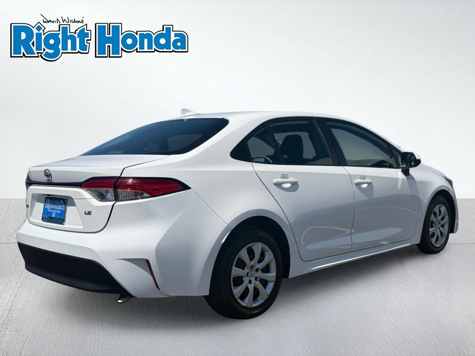 Used 2024 Toyota Corolla LE FWD image 7