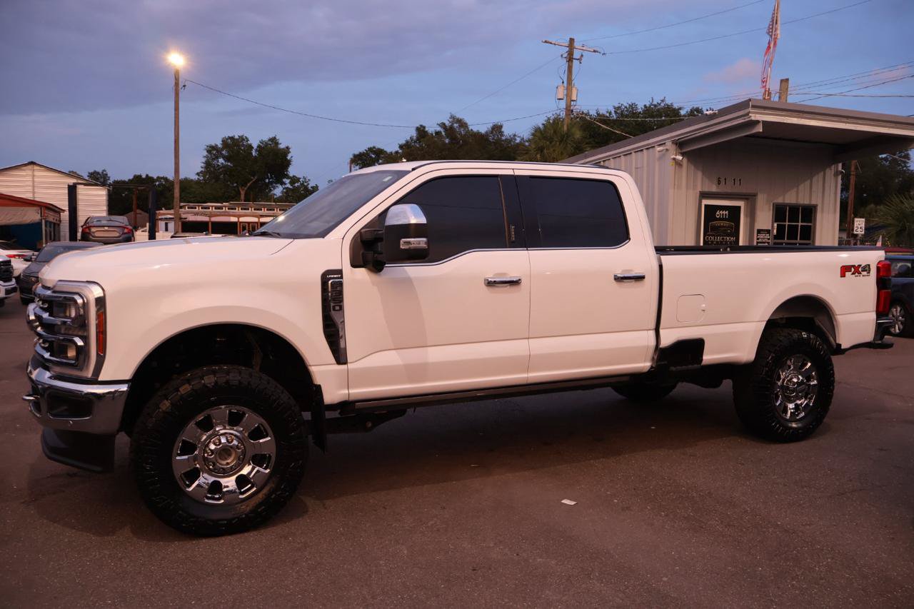 Used 2023 Ford F350 Lariat w/ Lariat Ultimate Package AWD/4WD image 8
