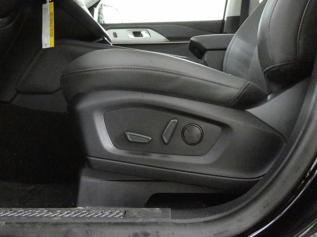 New 2025 Ford Explorer Active w/ Active Comfort Package image 10