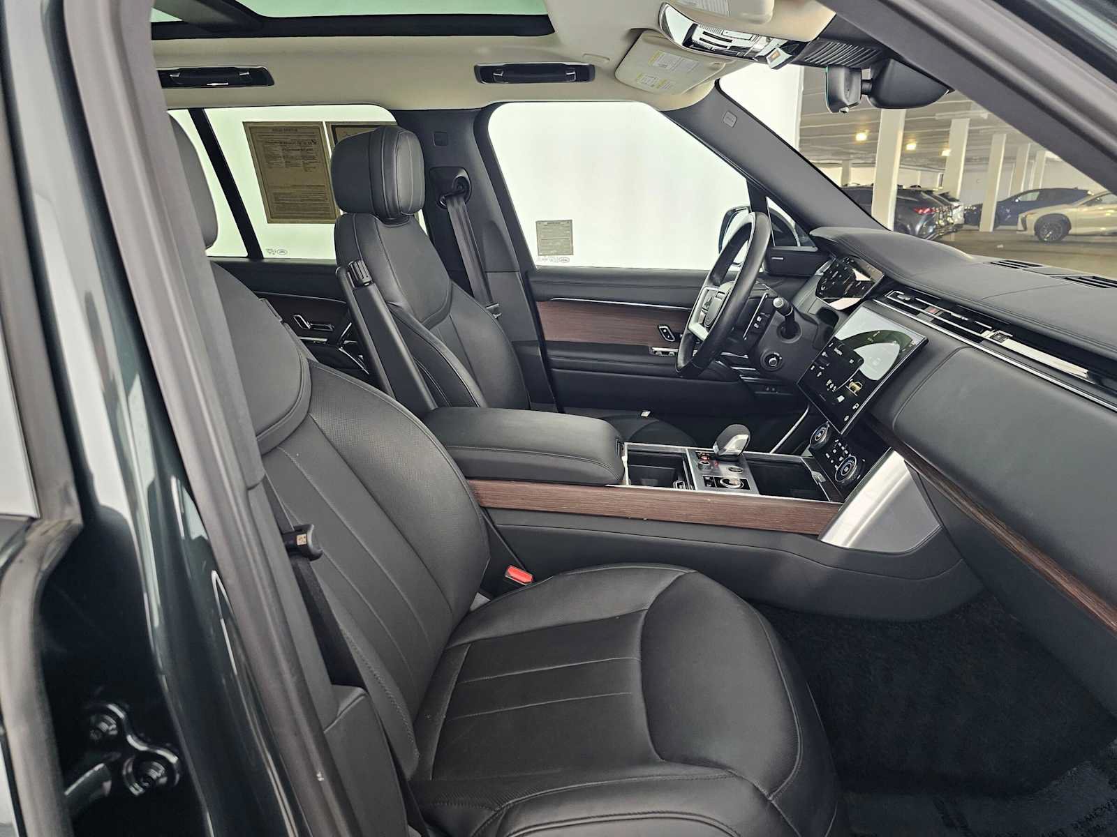 Certified 2023 Land Rover Range Rover SE AWD/4WD image 10