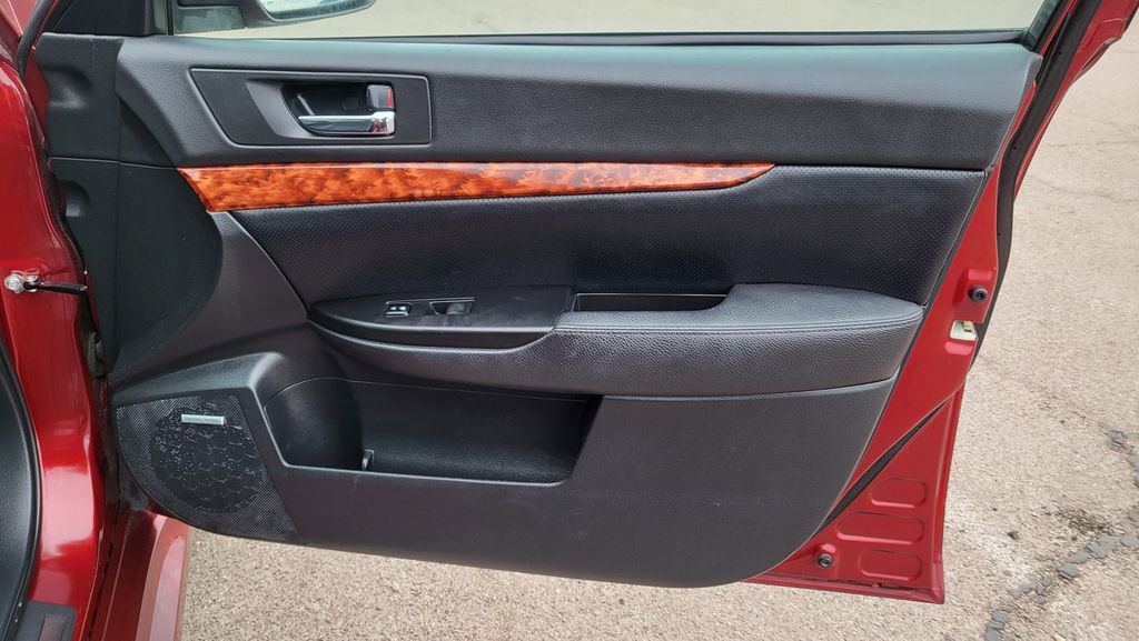 Used 2012 Subaru Legacy 3.6R Limited image 16