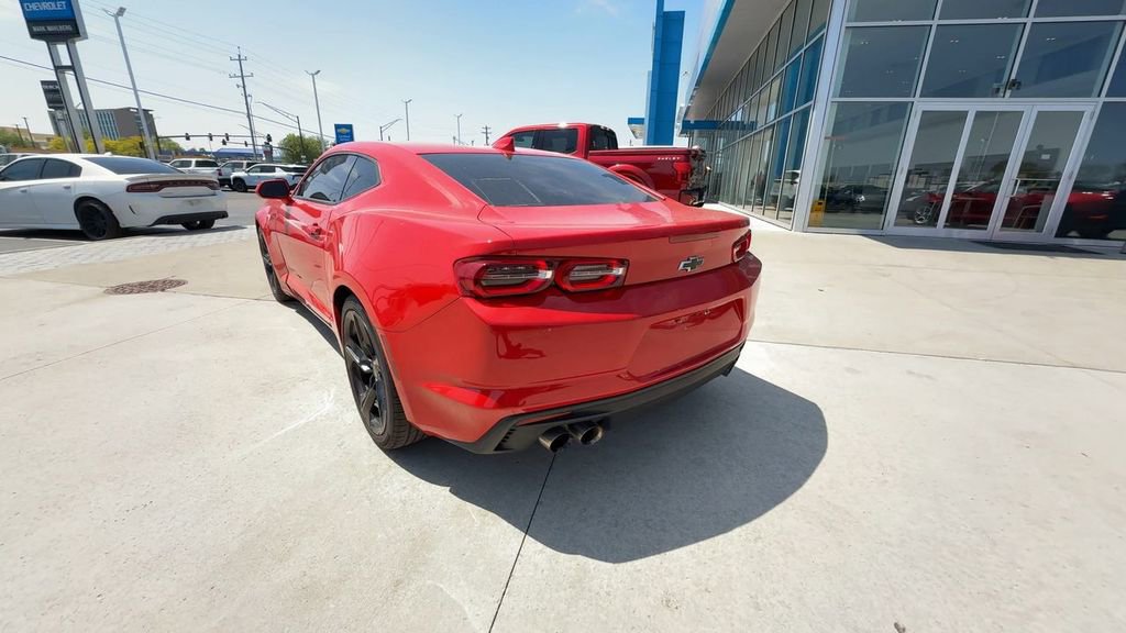 Used 2022 Chevrolet Camaro LT RWD image 6