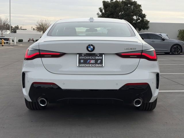 Used 2026 BMW 430i Coupe w/ M Sport Package image 7