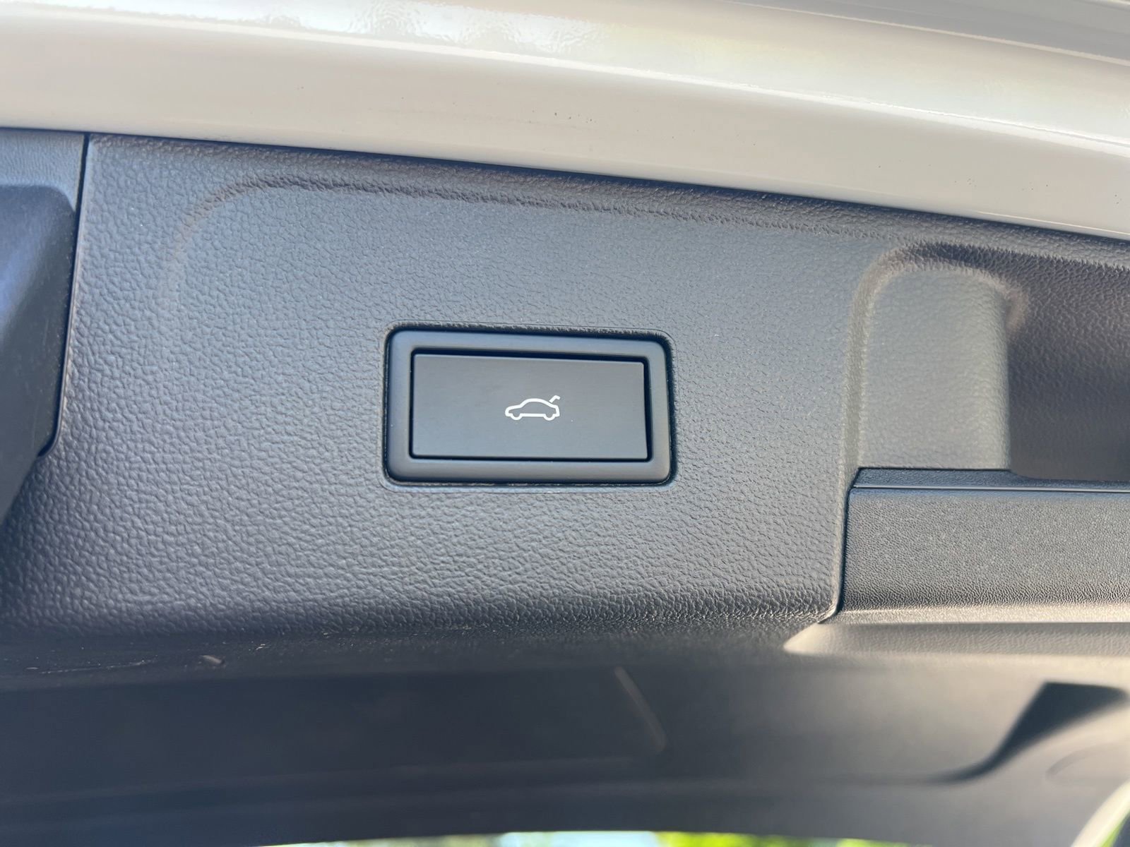 Certified 2026 Volkswagen Atlas SE w/ Panoramic Sunroof Package image 38