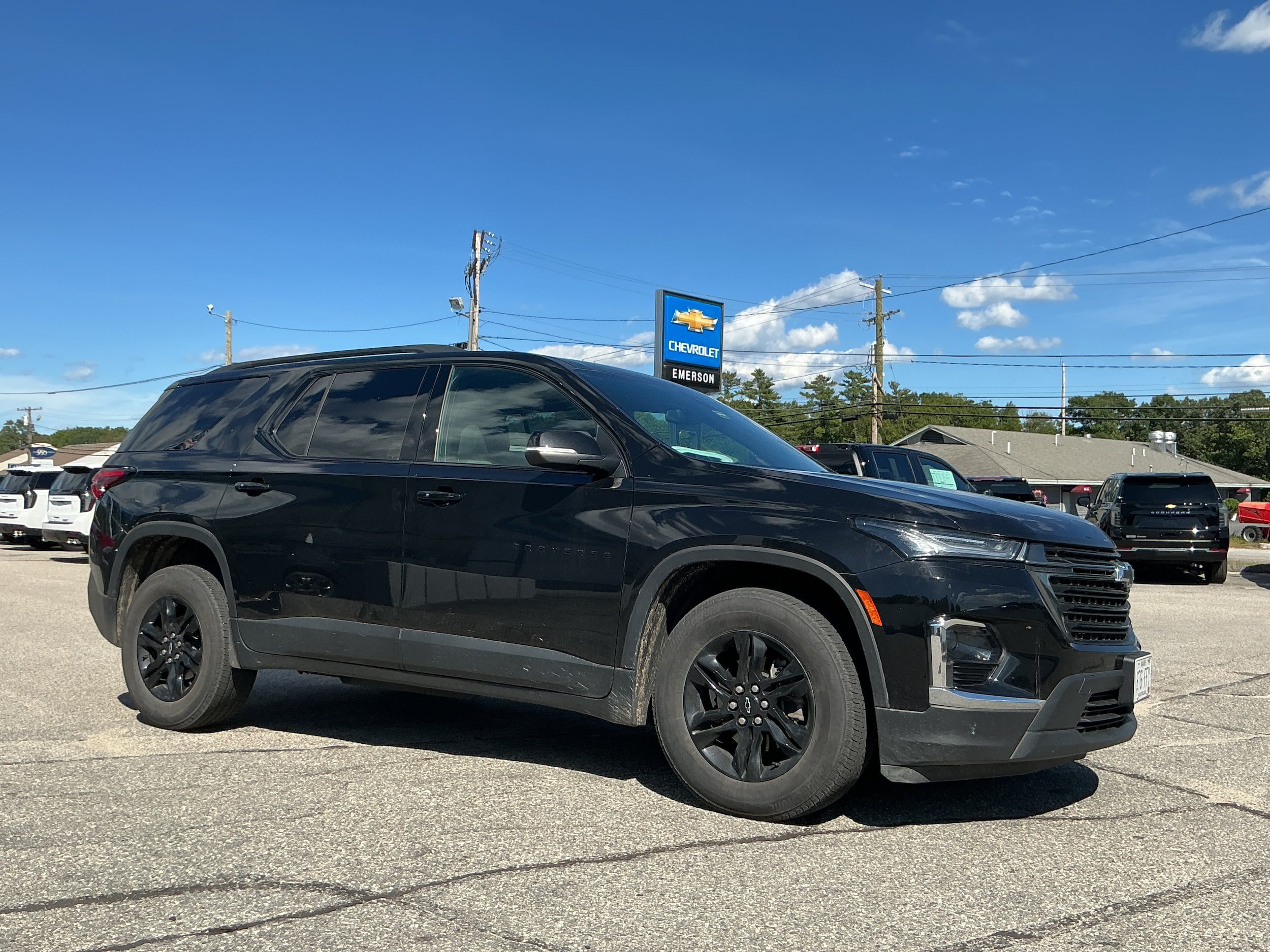 Certified 2023 Chevrolet Traverse LT w/ Midnight/Sport Edition AWD/4WD image 3