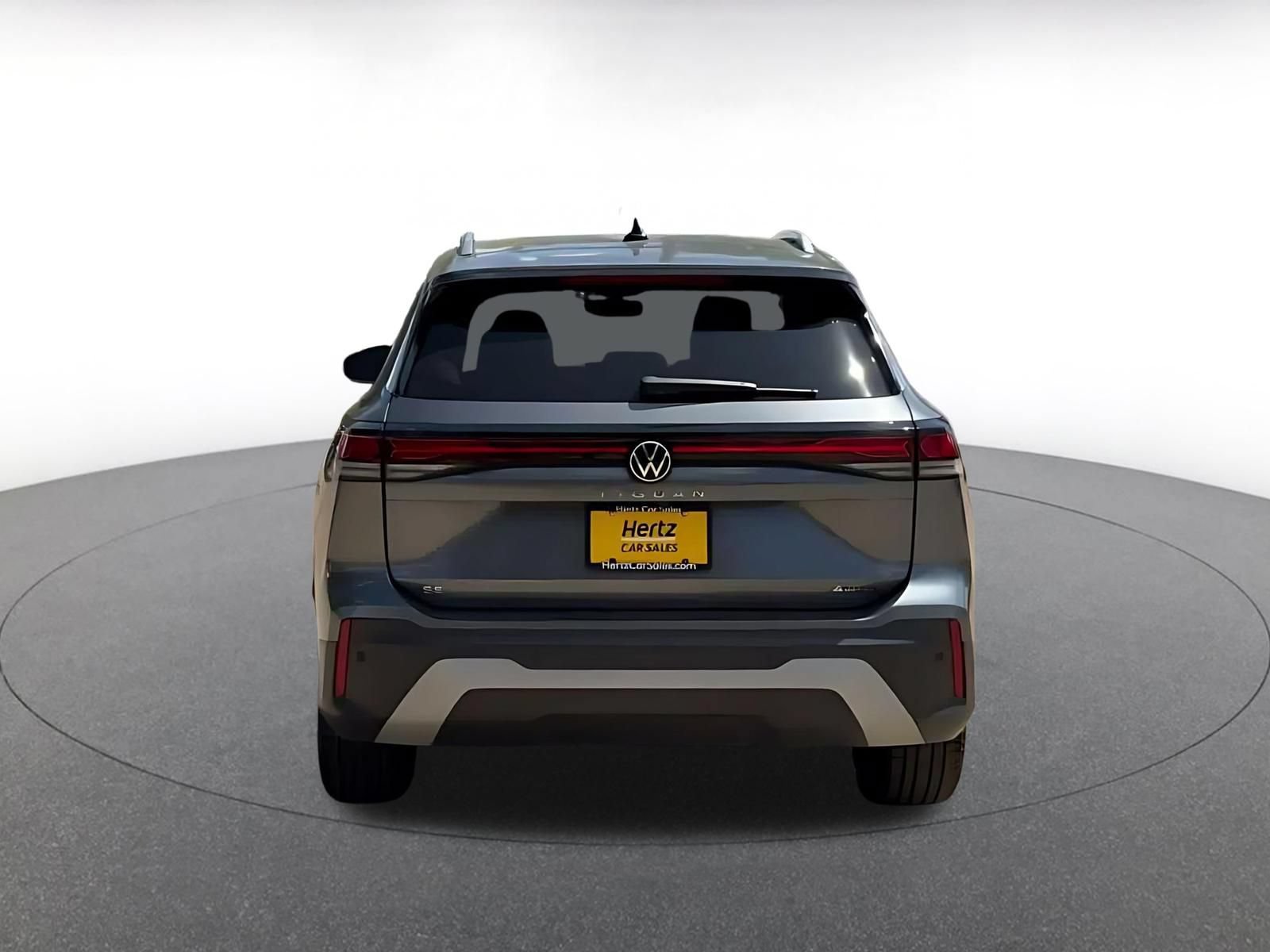 Used 2026 Volkswagen Tiguan SE AWD/4WD image 12