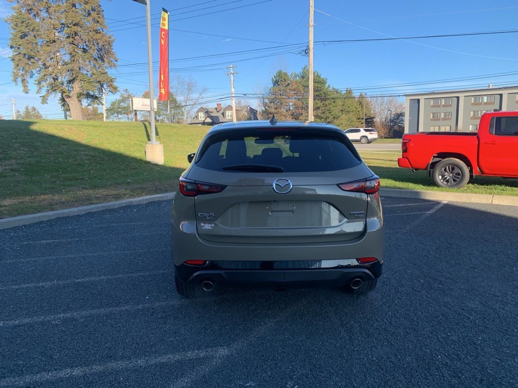 Used 2024 MAZDA CX-5 Carbon Edition image 6