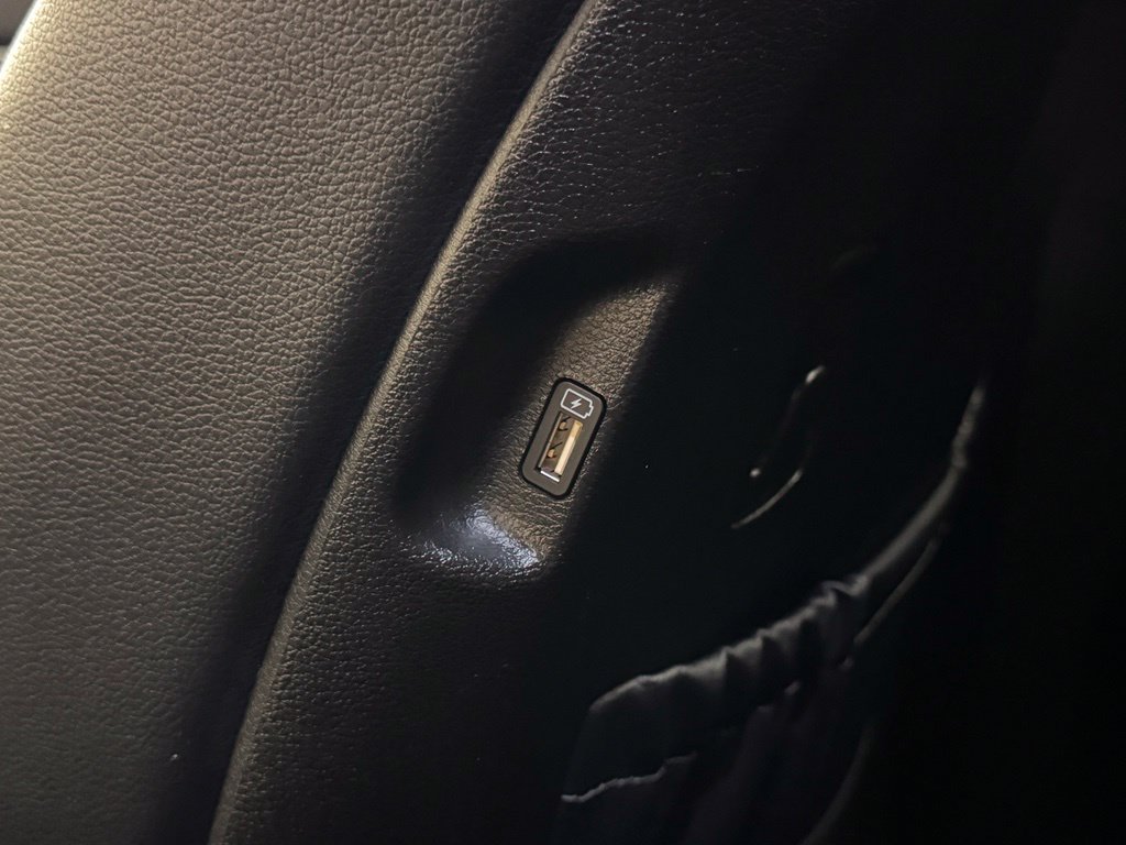 Used 2022 Kia Telluride EX FWD image 32