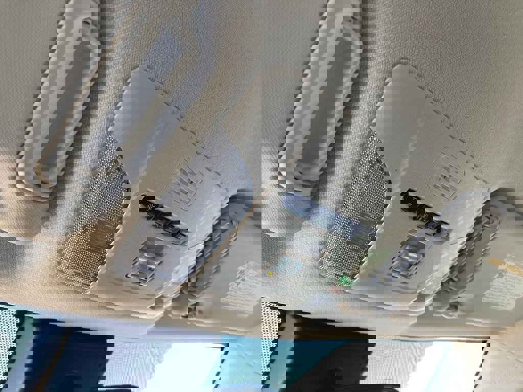 Used 2022 Toyota Corolla LE image 26