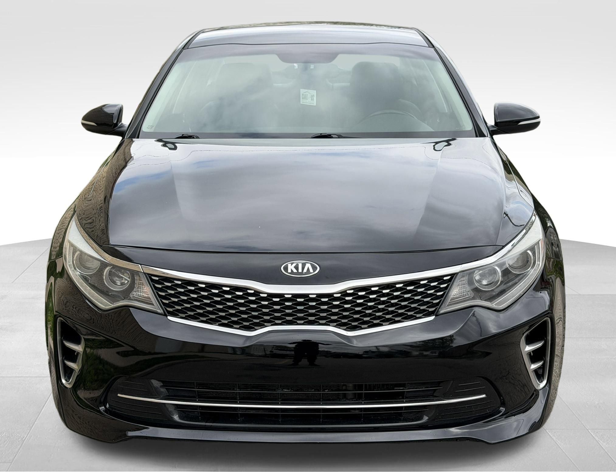 Used 2017 Kia Optima SX FWD image 2