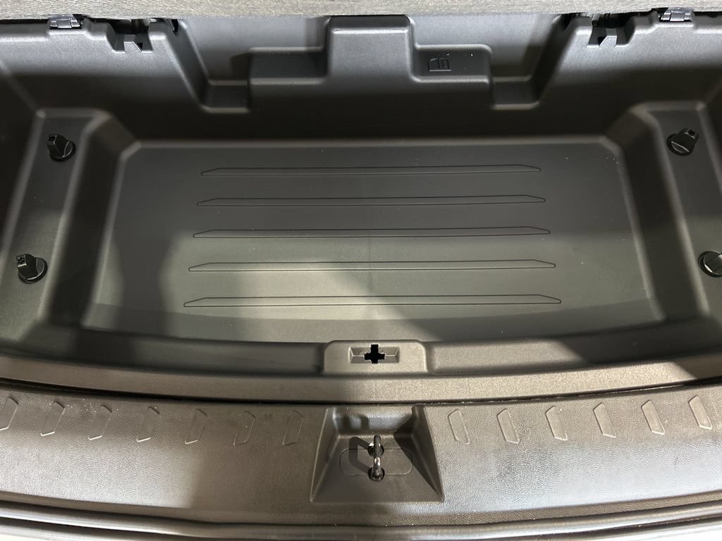 Used 2022 Chevrolet Traverse High Country AWD/4WD image 19