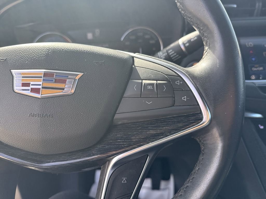 Used 2023 Cadillac XT5 Premium Luxury FWD image 18