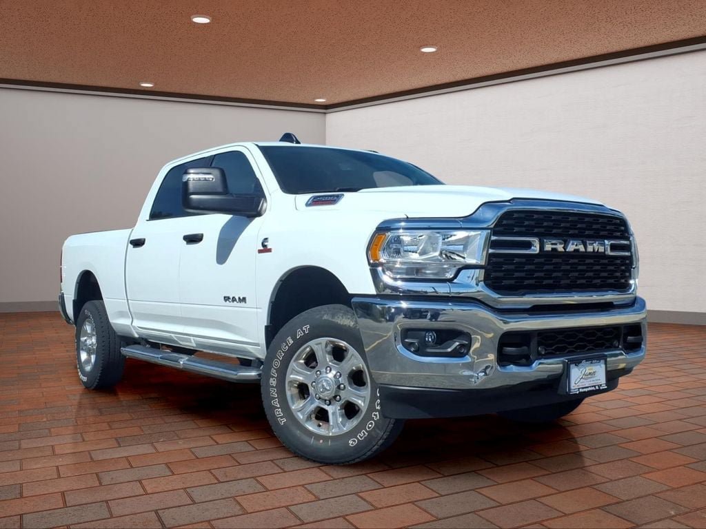 Used 2024 RAM 2500 Big Horn w/ Off Road Package AWD/4WD image 3