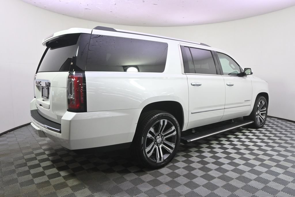 Used 2019 GMC Yukon XL Denali w/ Denali Ultimate Package AWD/4WD image 7