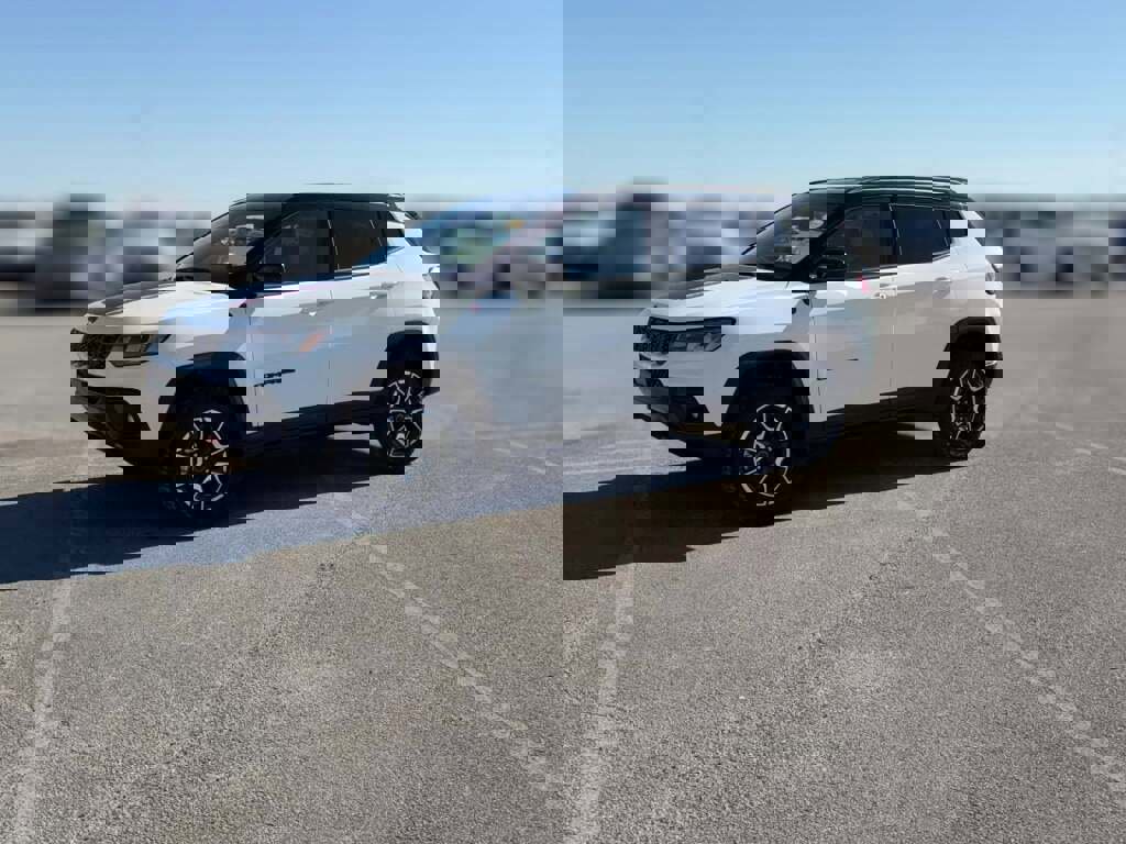 New 2026 Jeep Compass Trailhawk image 4