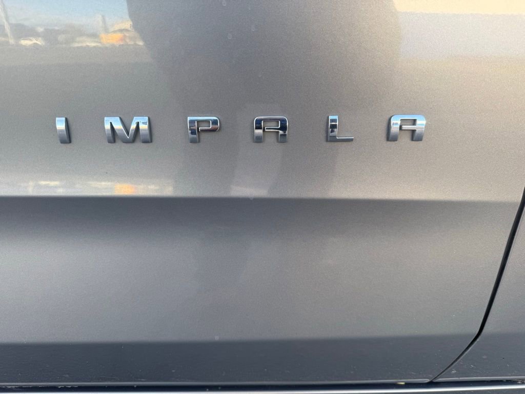 Used 2017 Chevrolet Impala LT FWD image 18