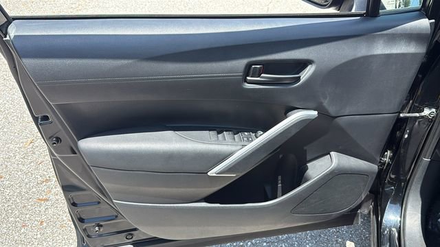 Certified 2023 Toyota Corolla Cross LE w/ Moonroof Package FWD image 18