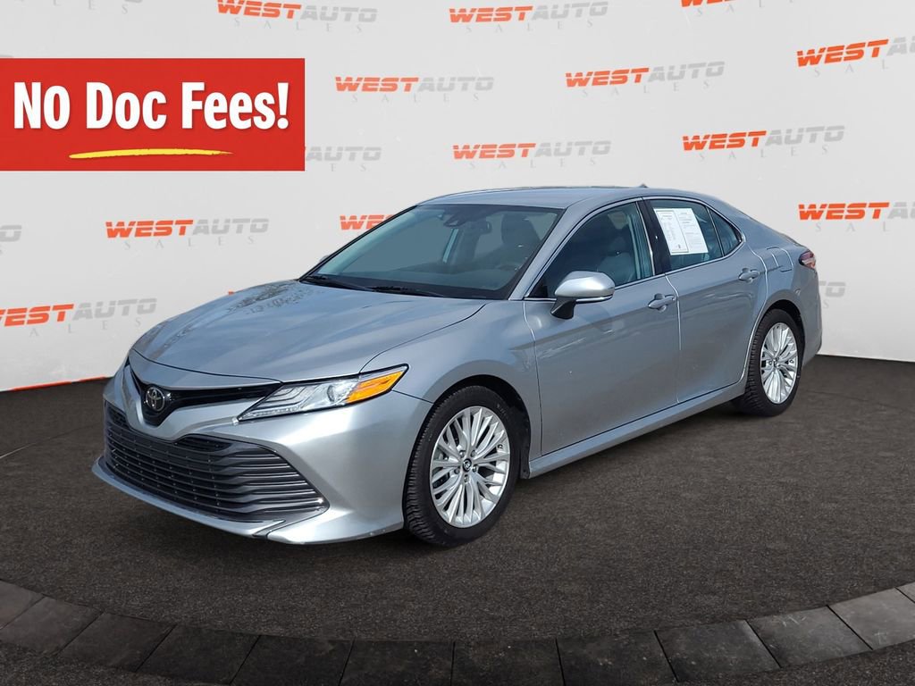 Used 2019 Toyota Camry XLE w/ Carpet Mat Package FWD image 1
