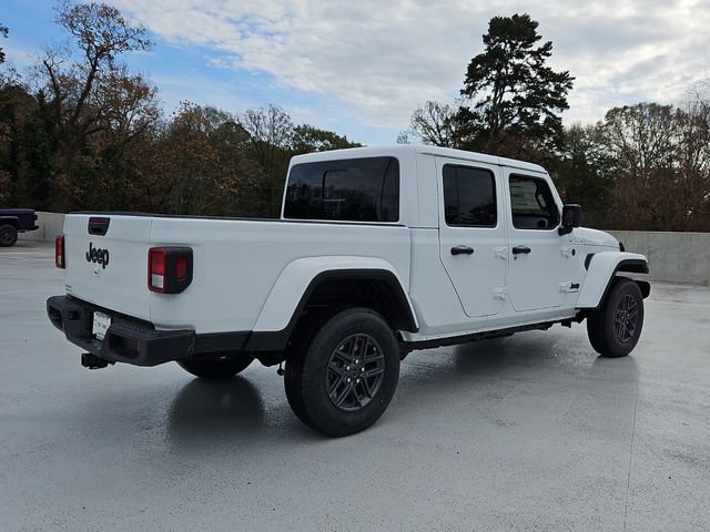 New 2026 Jeep Gladiator Sport AWD/4WD image 3