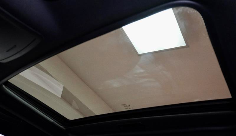 Used 2013 Dodge Challenger R/T image 27