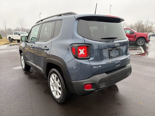Used 2020 Jeep Renegade Latitude w/ Cold Weather Group image 11