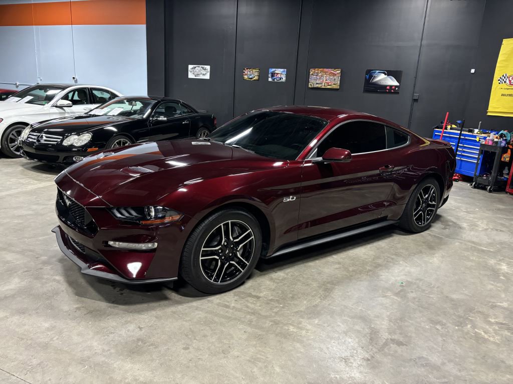 Used 2018 Ford Mustang GT RWD image 3