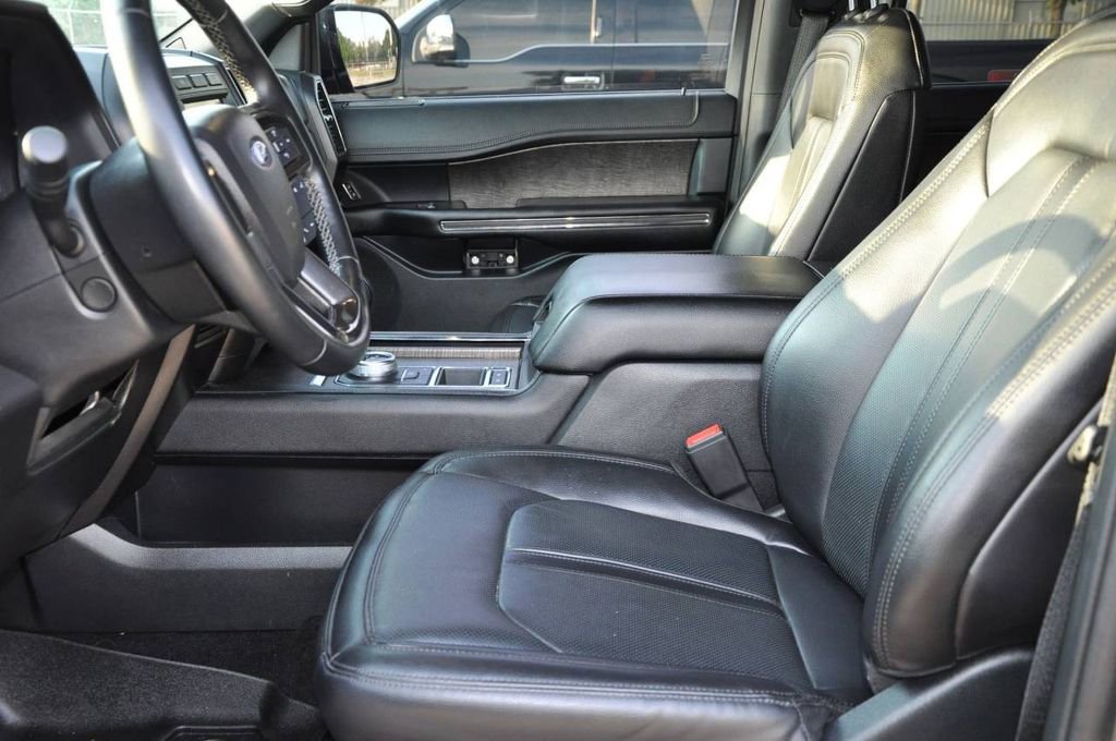 Used 2021 Ford Expedition Limited image 10