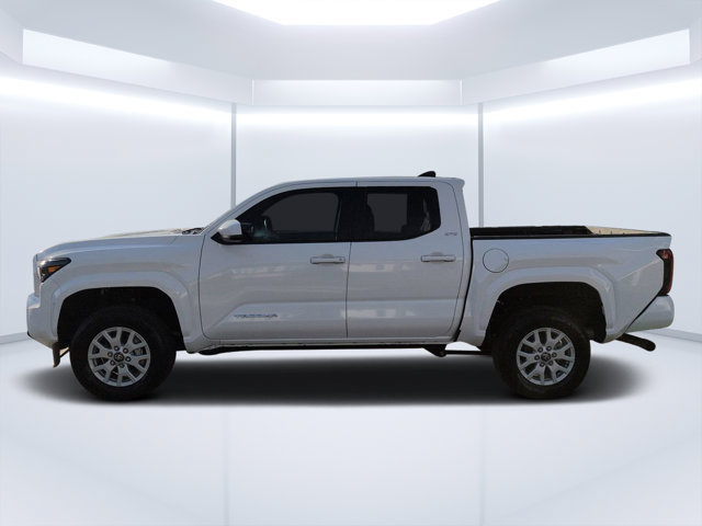 Used 2026 Toyota Tacoma SR5 RWD image 6