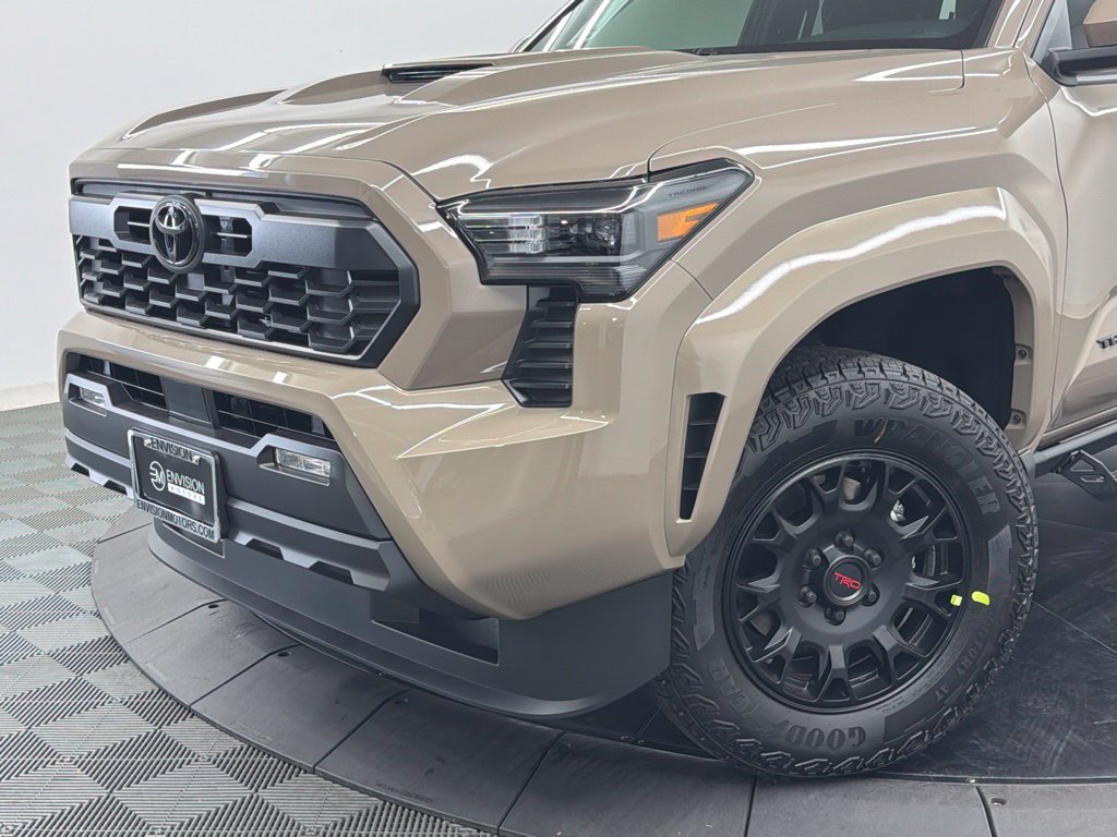 New 2026 Toyota Tacoma TRD Sport AWD/4WD image 3