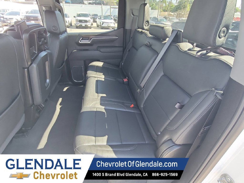 Used 2025 GMC Sierra 1500 SLT RWD image 13