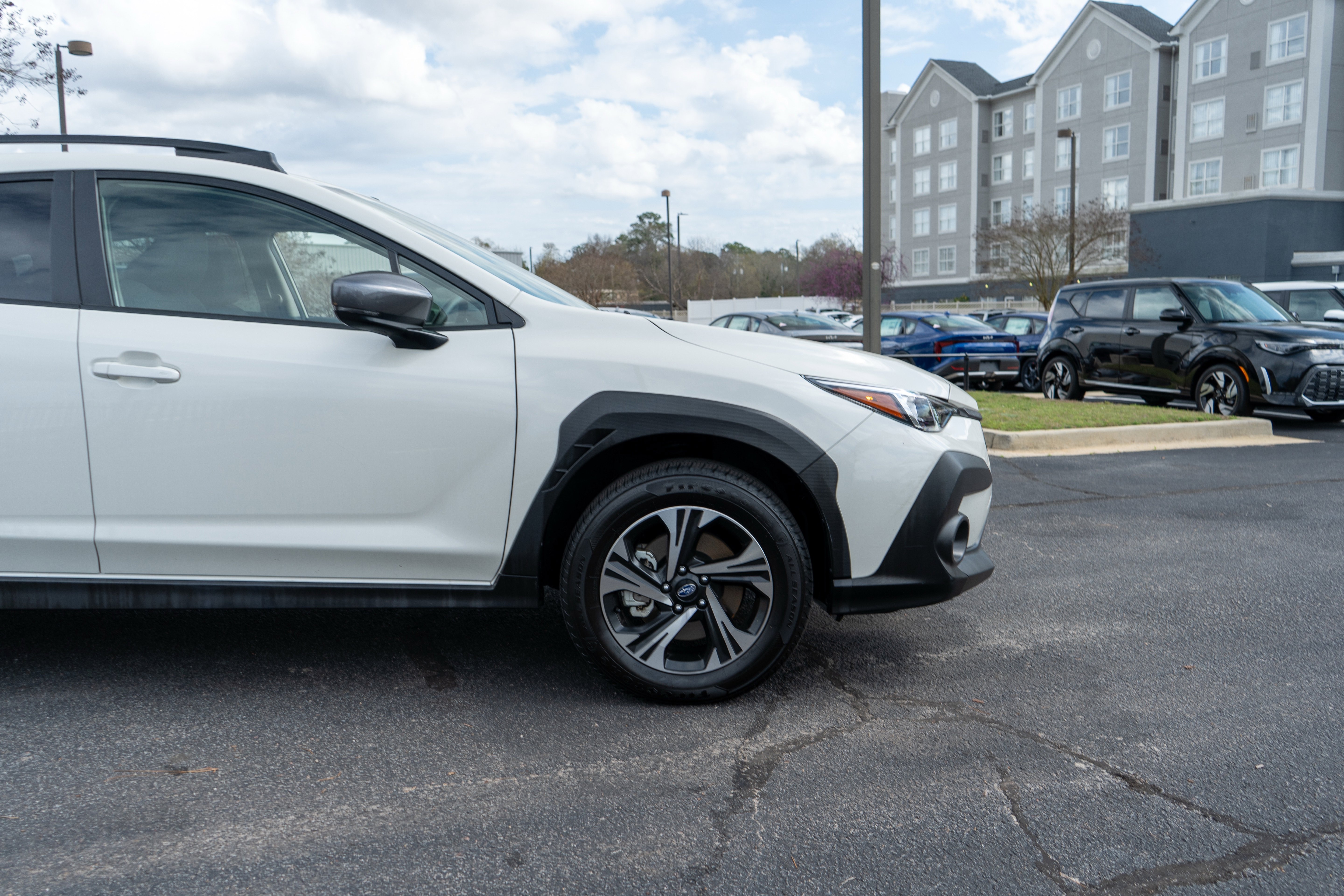 Used 2024 Subaru Crosstrek 2.0i Premium image 11