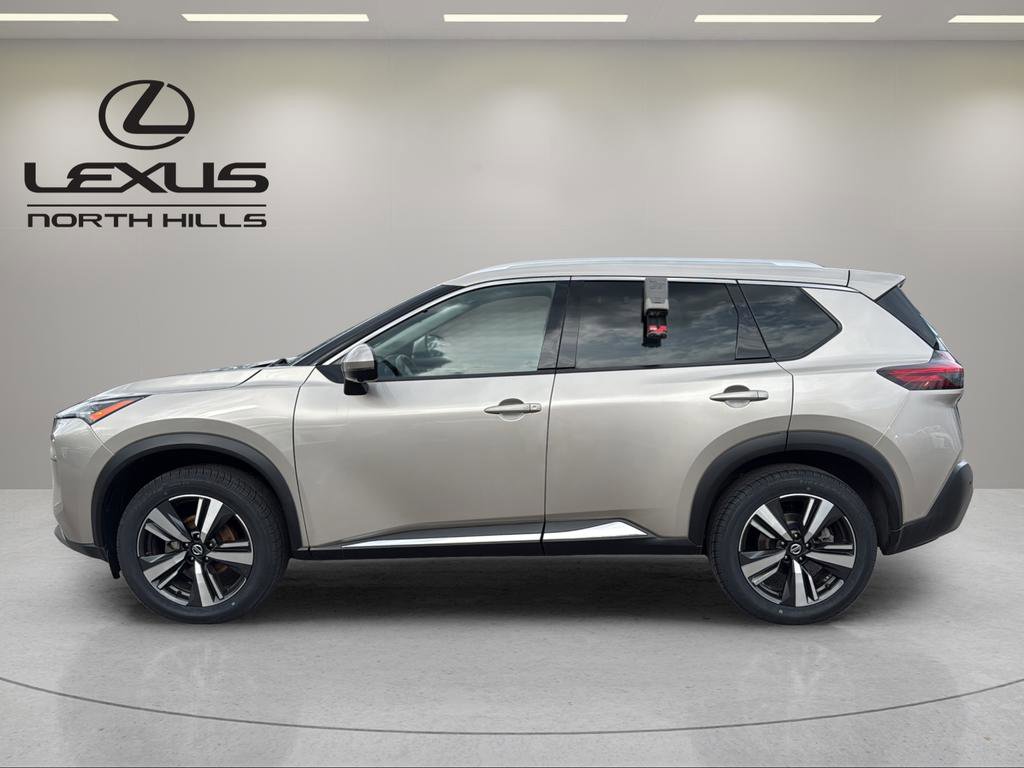 Used 2021 Nissan Rogue SL w/ Premium Package image 9