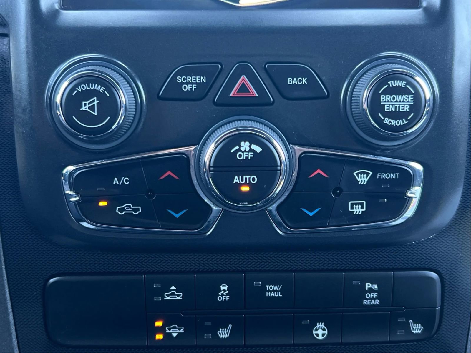 Used 2018 RAM 1500 Rebel w/ Luxury Group AWD/4WD image 35