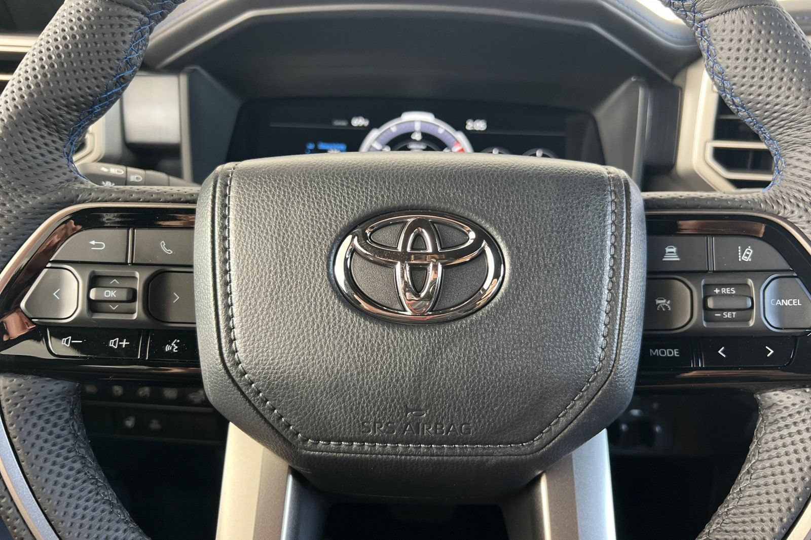 New 2026 Toyota Sequoia Platinum w/ TRD Off-Road Package AWD/4WD image 25